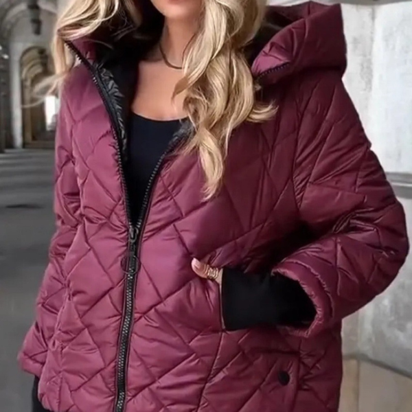 Moteriška rudeninė striukė su gobtuvu
