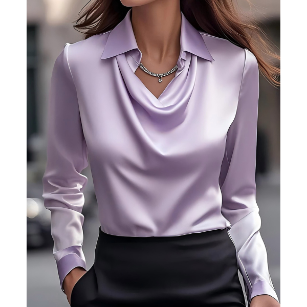 Elegantiška satininė palaidinė su drapiruota dekoltė