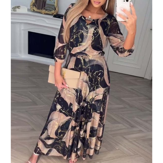 Elegantiška šifoninė suknelė su raštu ir trijų ketvirčių rankovėmis