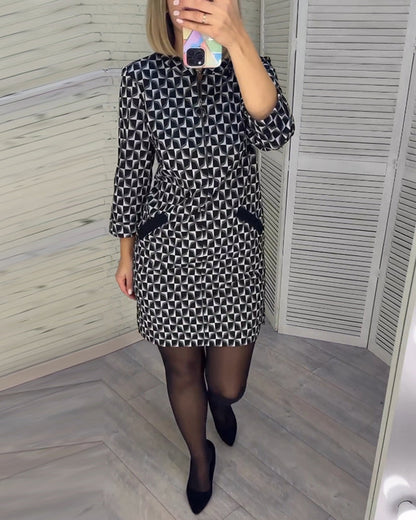 Elegantiška deimantinio rašto suknelė