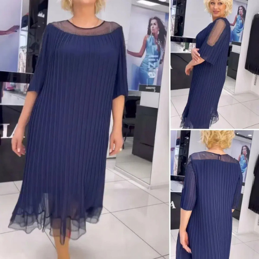 Elegantiška klostuota suknelė ilgomis rankovėmis