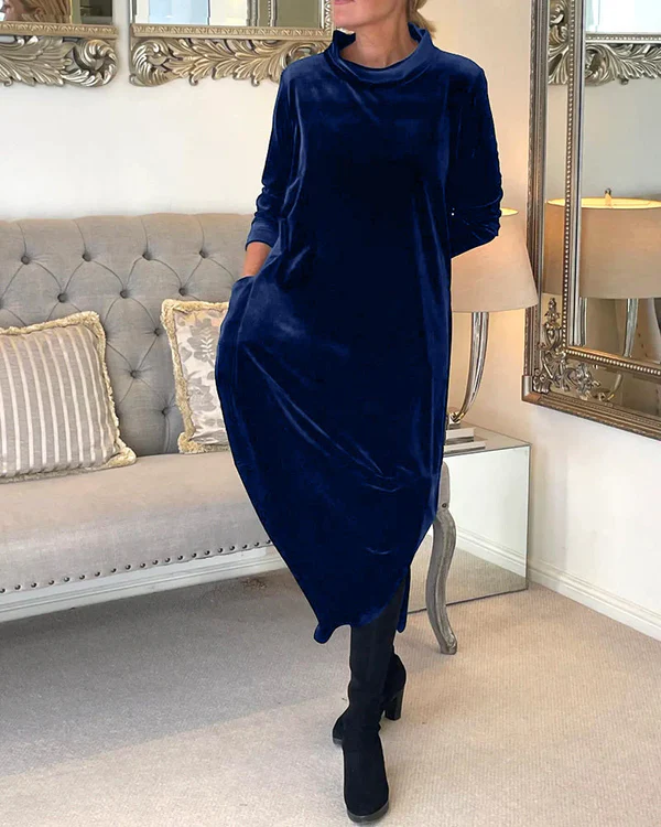 Patogi ir elegantiška veliūrinė suknelė